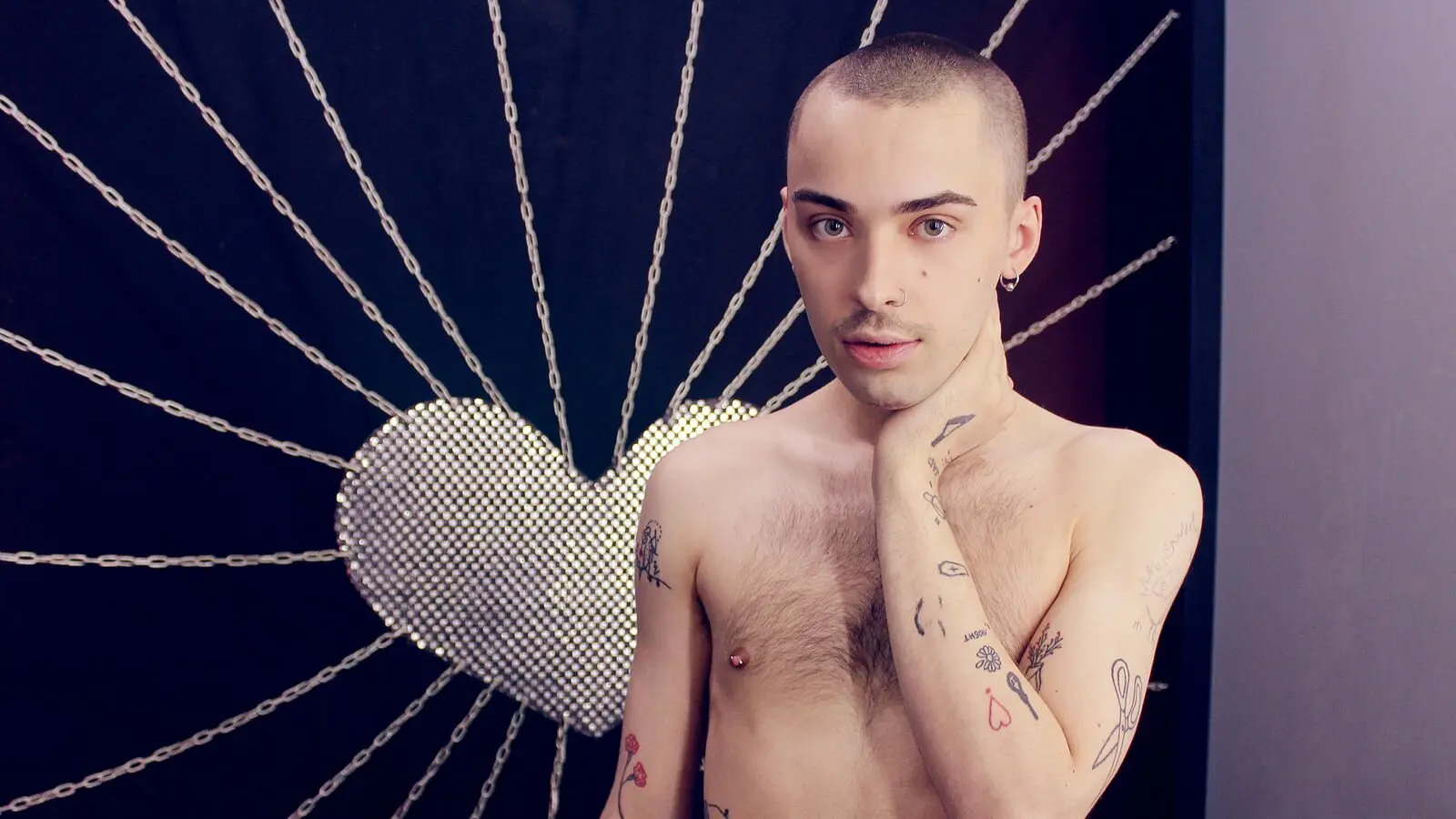 Record Nude VinceutMils